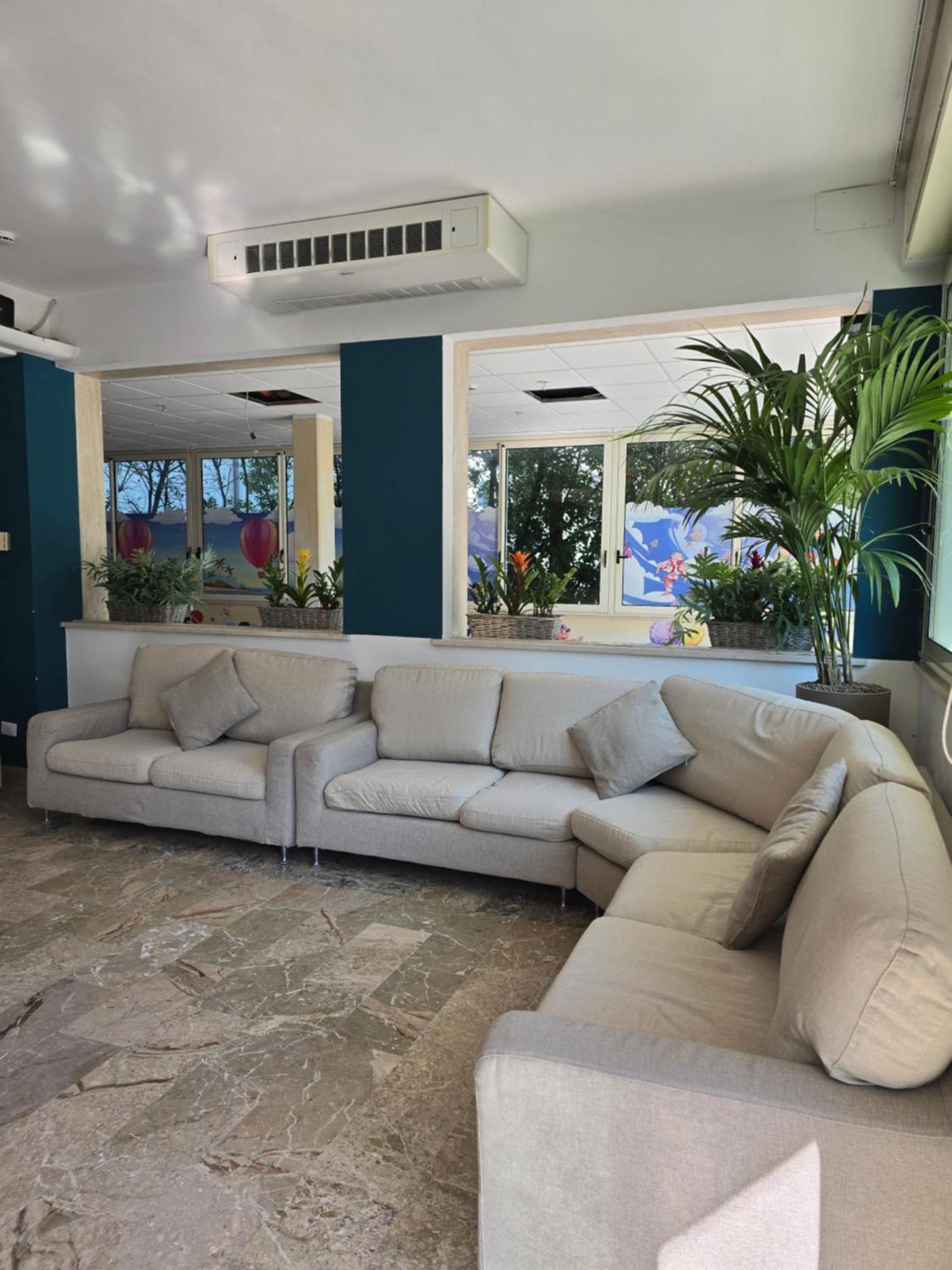 Hotel Helios Beach Milano Marittima Kültér fotó