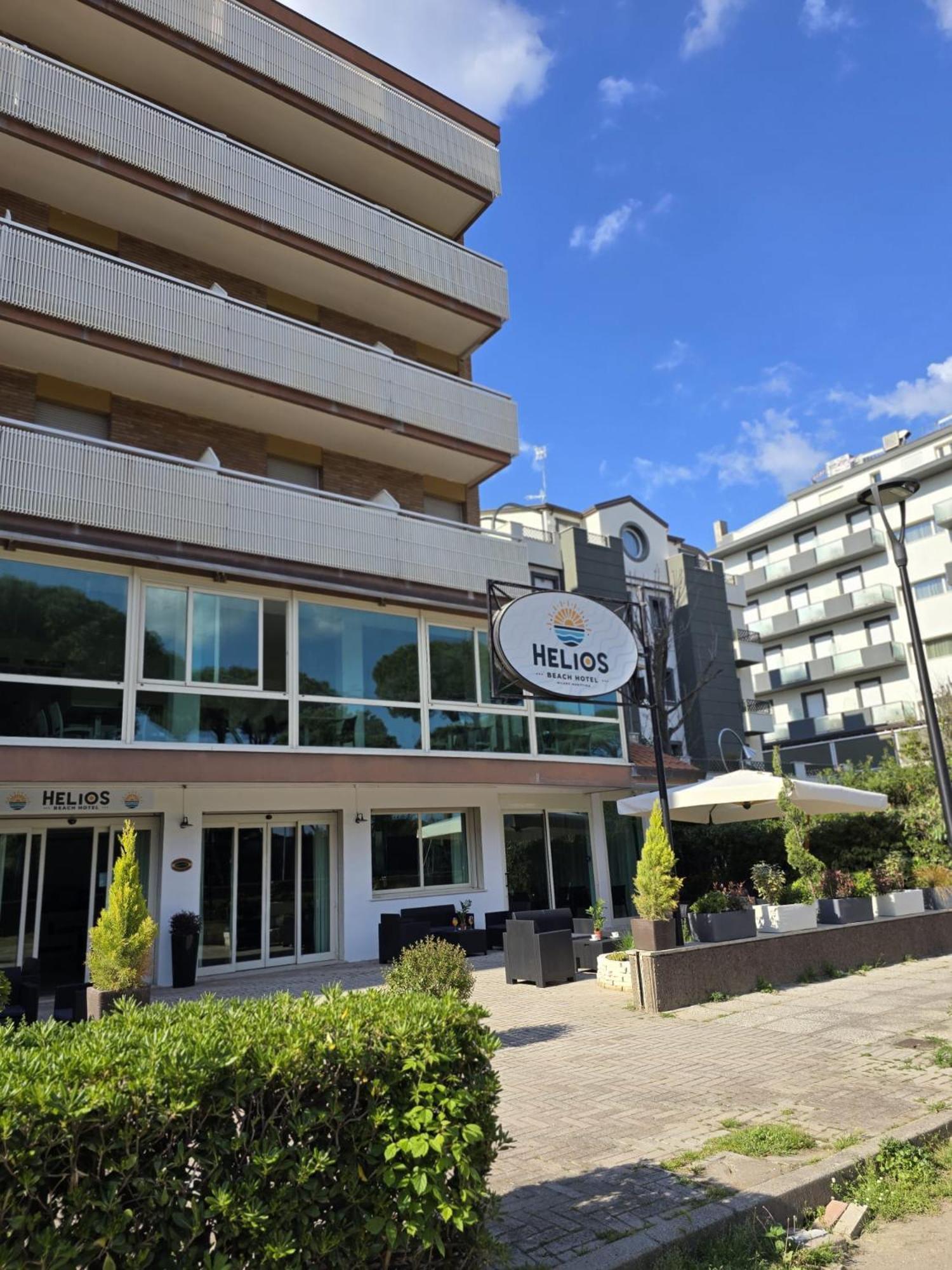 Hotel Helios Beach Milano Marittima Kültér fotó